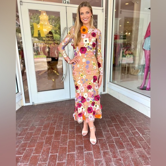 Elliat Shannon Dress - Picture 1 of 5